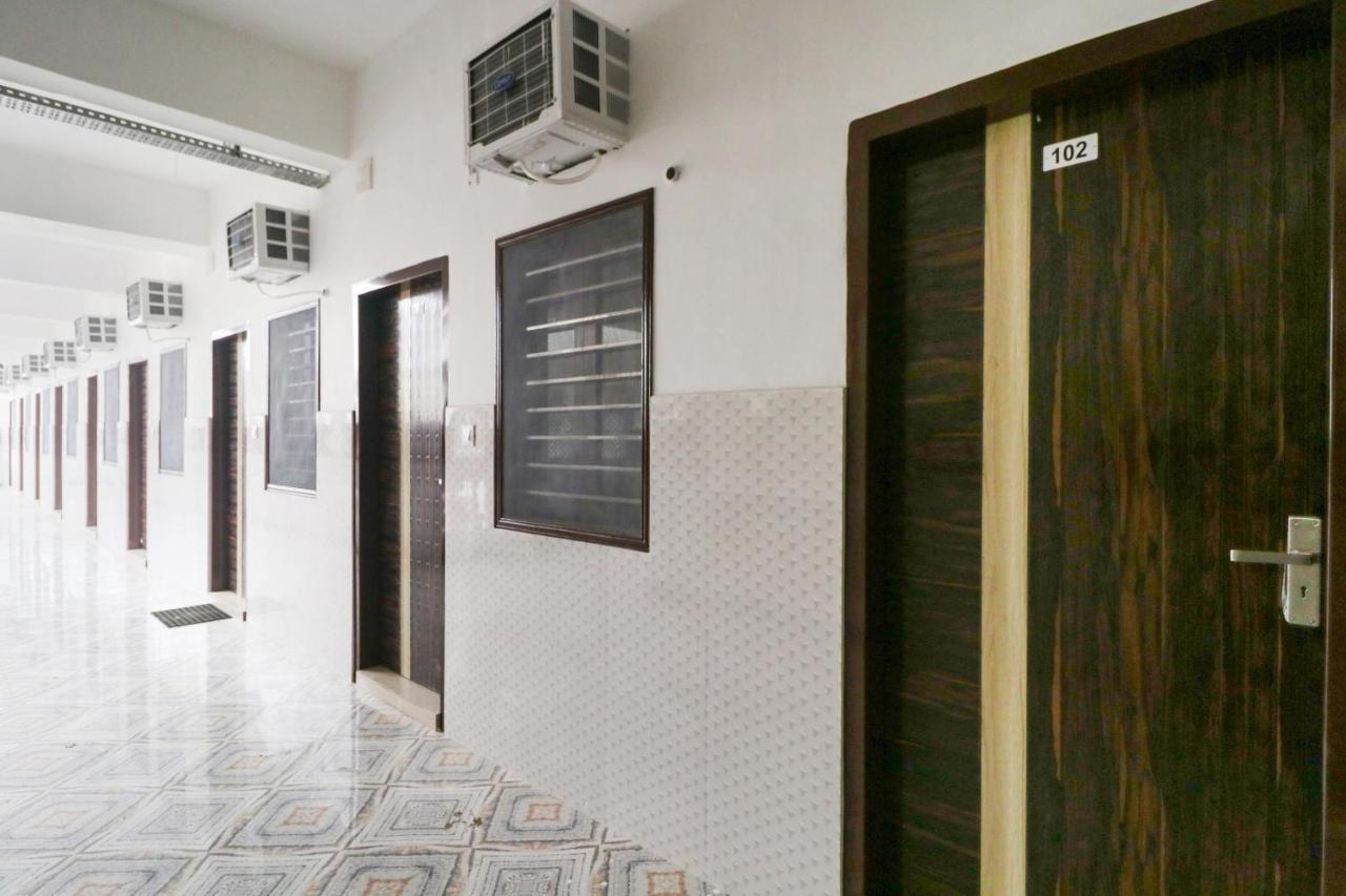 Oyo 49095 Hotel K Fort Abadpura Dış mekan fotoğraf